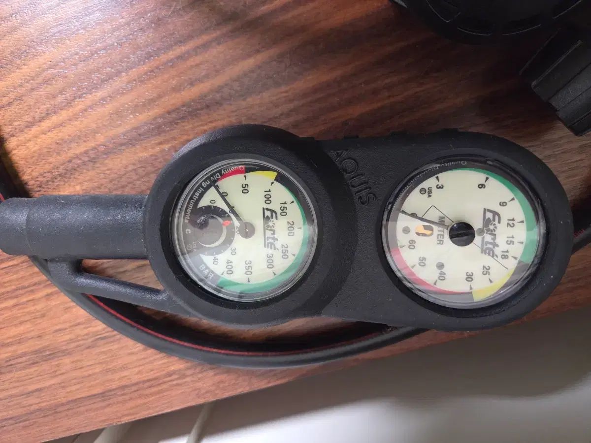  スキューバプロ 規制当局 Forte 圧力計 セット その他 水着 ラッシュガード