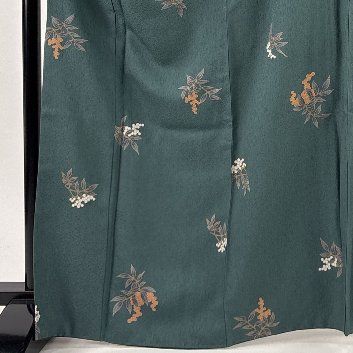 小紋 身丈166cm 裄丈67.5cm L 袷 コシノアヤコ 落款 葉と実 金彩 深緑