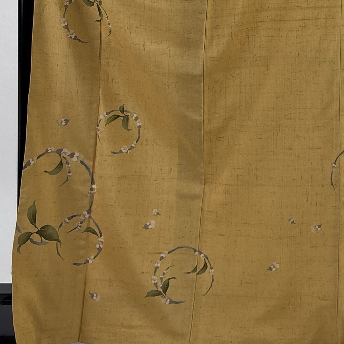 美品】 付下げ 身丈170.5cm 裄丈68cm L 袷 花井幸子 落款 花丸文 刺繍