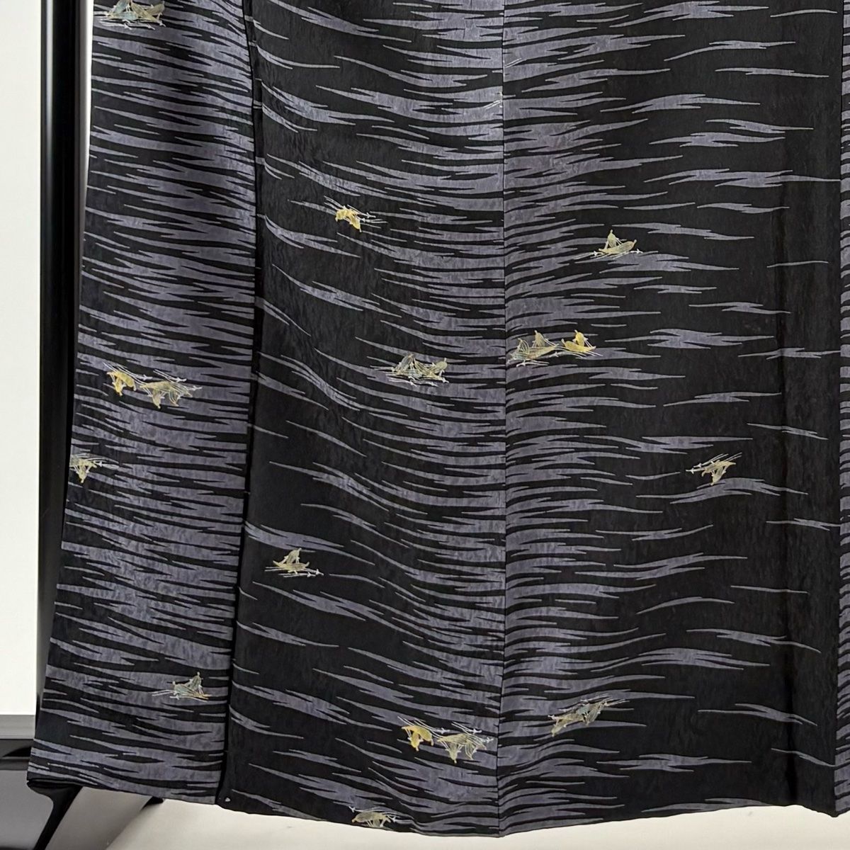 美品】 小紋 身丈165cm 裄丈65.5cm M 袷 コシノアヤコ 落款 松葉 舟