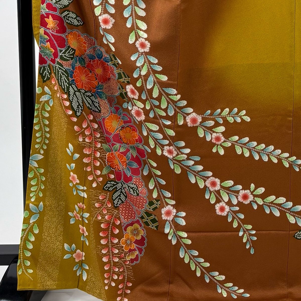 振袖 身丈168.5cm 裄丈68cm L 袷 桜 草花 金彩 染分け 茶色 正絹 秀品