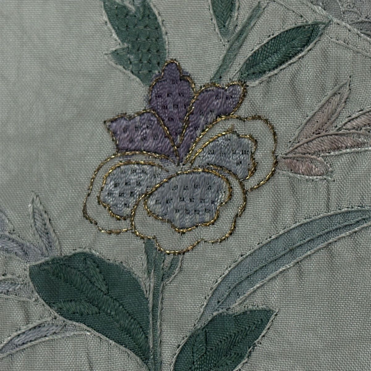 訪問着 身丈161cm 裄丈66.5cm M 袷 紬地 草花 花唐草 刺繍 金糸 灰緑