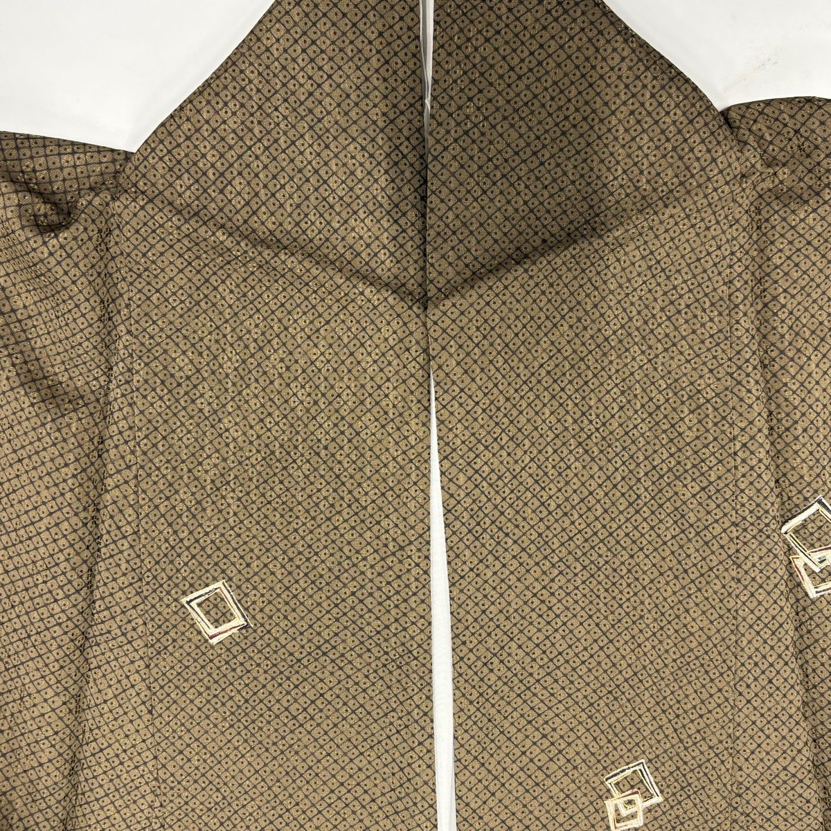 小紋 身丈155cm 裄丈63cm S 袷 幾何学模様 疋田柄 金彩 茶緑色 正絹 秀
