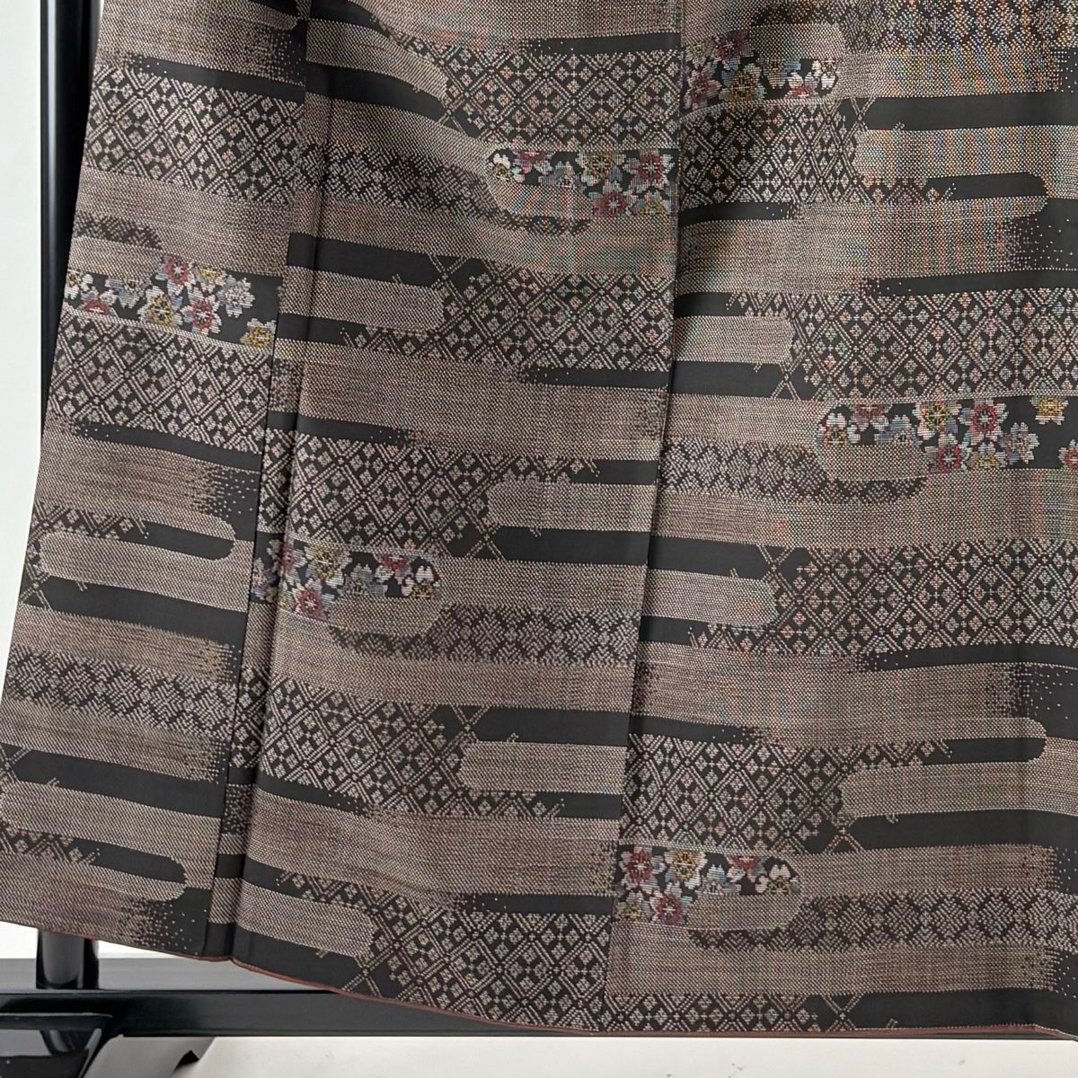 紬 身丈159 cm 裄丈65.5 M 袷 ヱ霞 桜 焦茶色 正絹 秀品