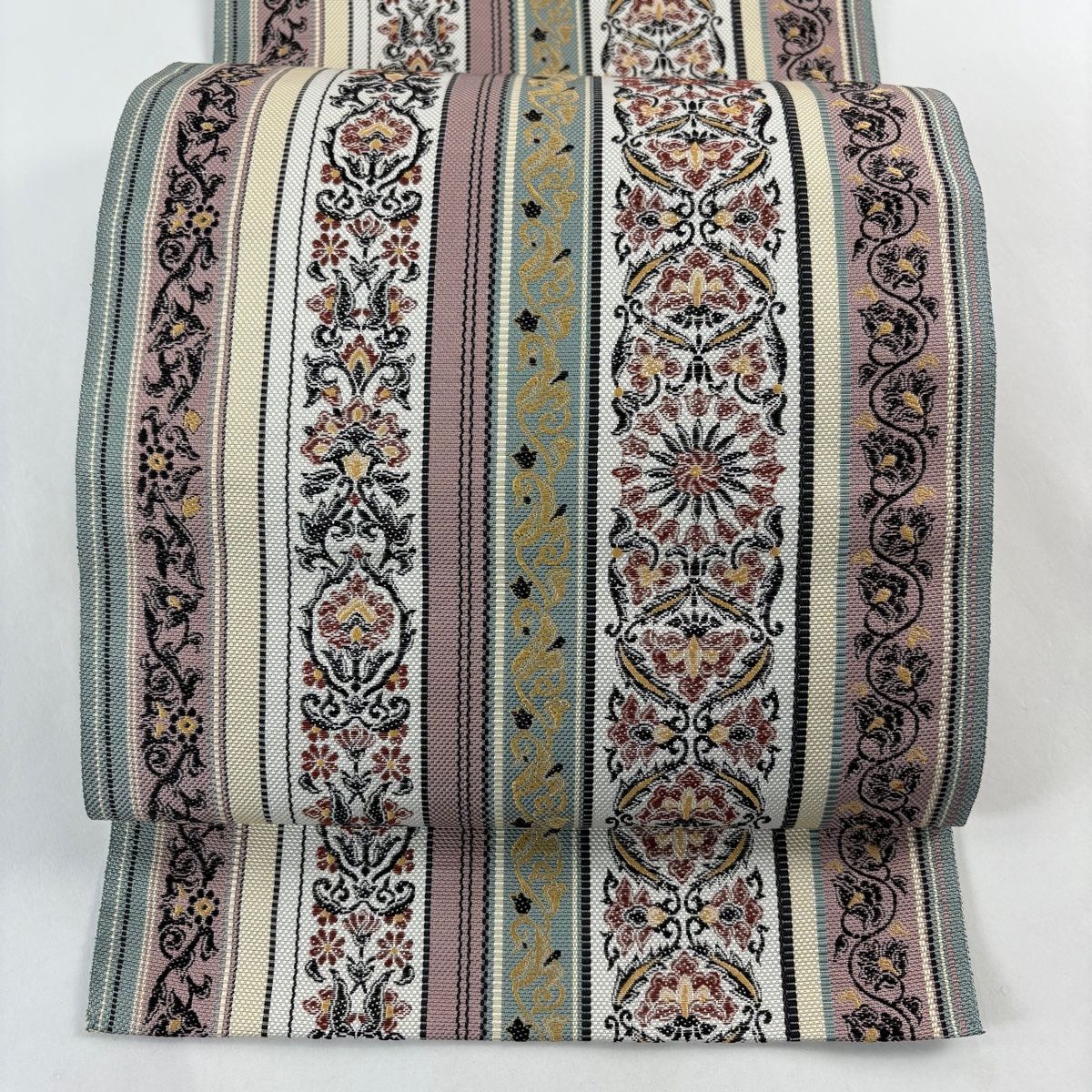 名古屋帯 秀品 八寸名古屋帯 花唐草 縞 薄紫 正絹 【中古】 - メルカリ