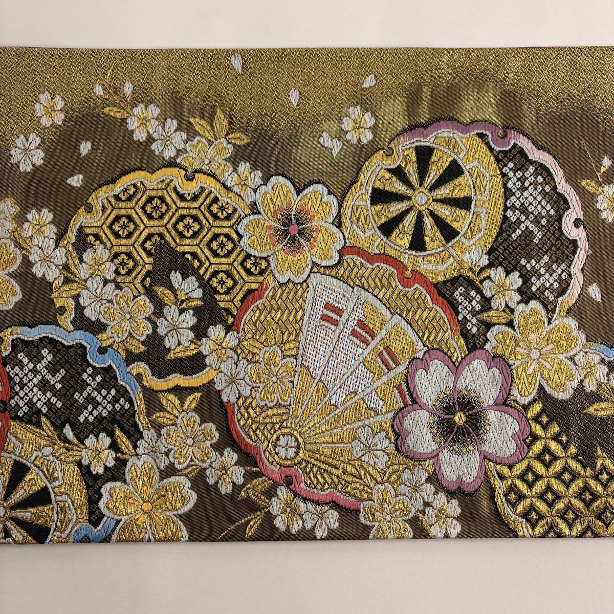 美品】 袋帯 秀品 振袖向き 雪輪 桜 箔 金銀糸 金色 六通 正絹 【中古