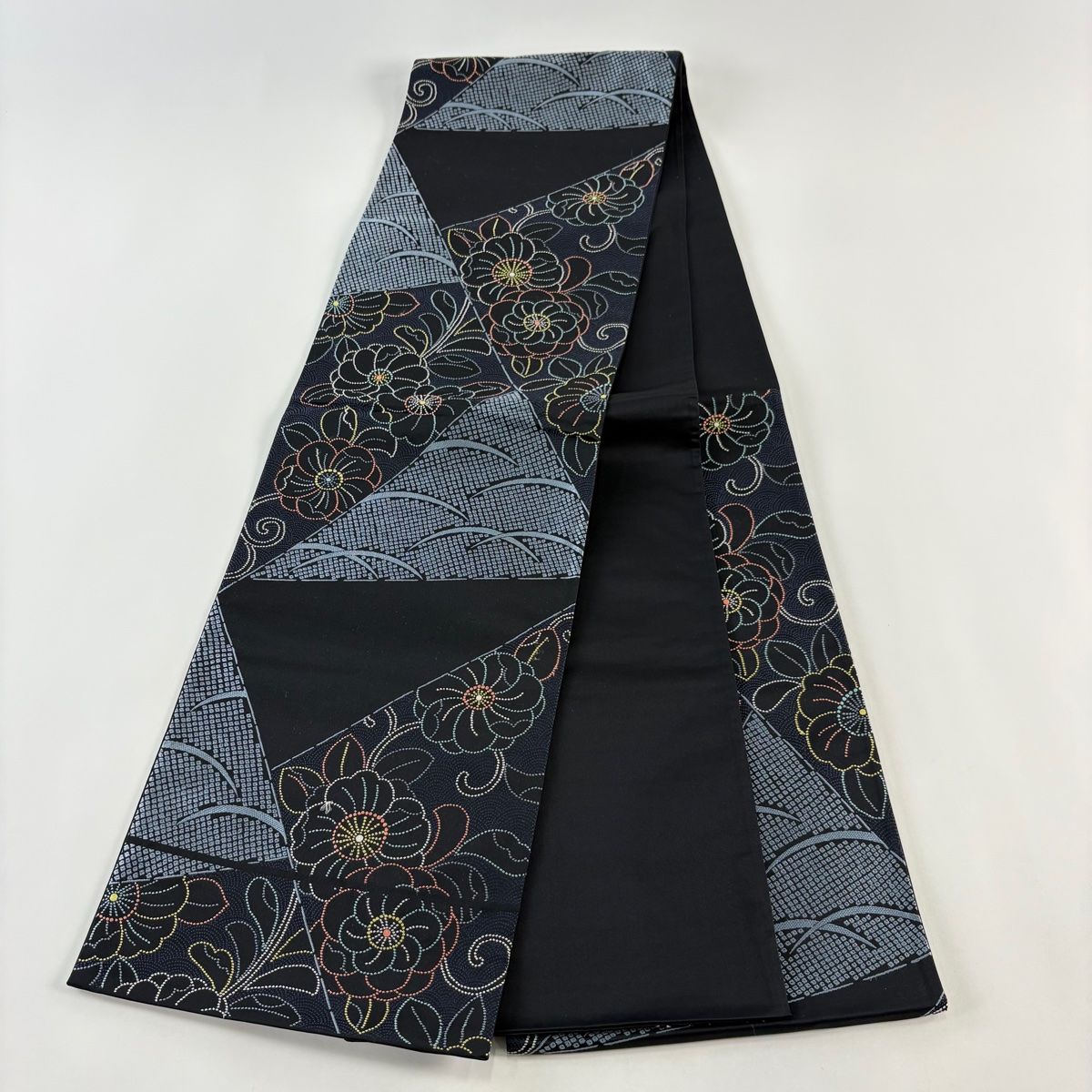 美品】 袋帯 秀品 草花 芝 濃紺 六通 正絹 【中古】 - メルカリ