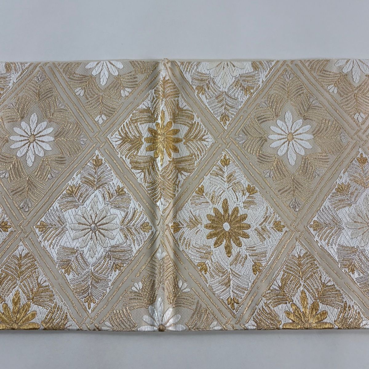 美品】 袋帯 秀品 花菱 若松 唐織 金銀糸 クリーム 六通 正絹 【中古