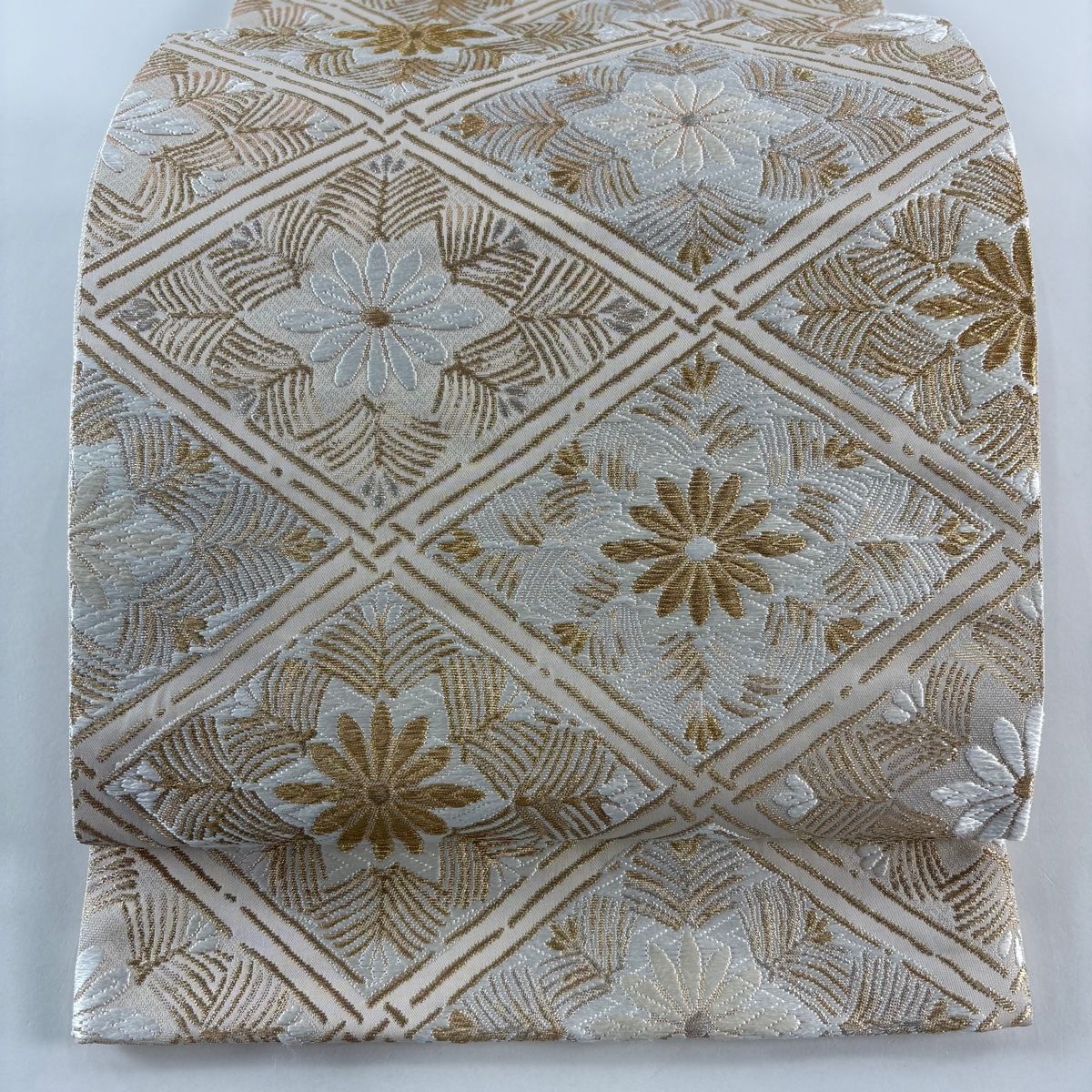 美品】 袋帯 秀品 花菱 若松 唐織 金銀糸 クリーム 六通 正絹 【中古