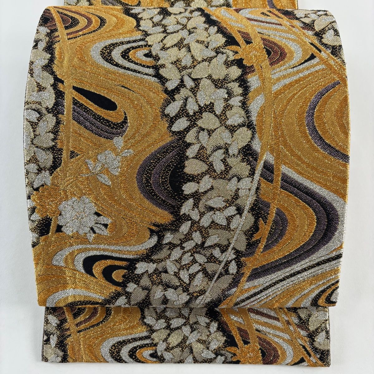 袋帯 秀品 花びら 流水 金糸 箔 金色 六通 正絹 【中古】 - メルカリ