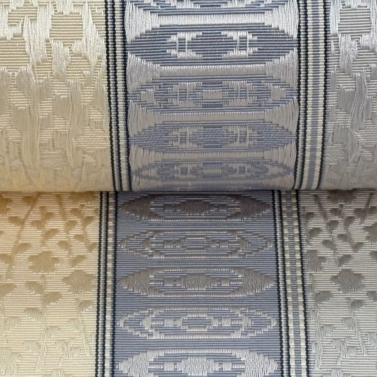 反物 秀品 帯反物 証紙有り 博多織 幾何学模様 地紋 クリーム 正絹