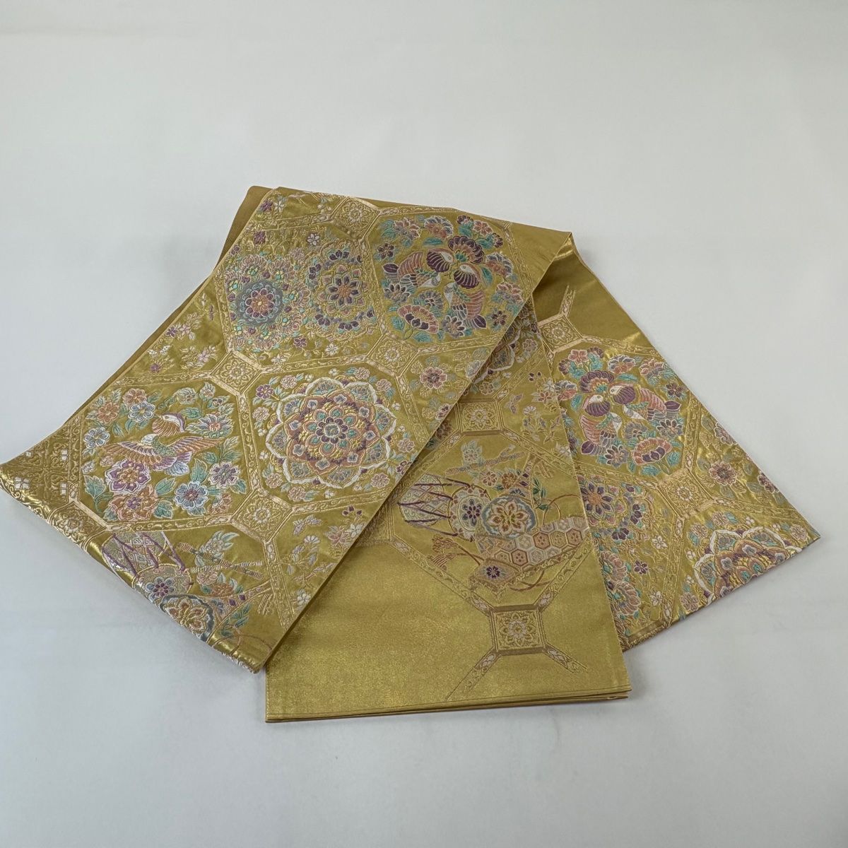 袋帯 秀品 蜀江華文 花喰い鳥 刺繍 金糸 金色 お太鼓柄 正絹 【中古