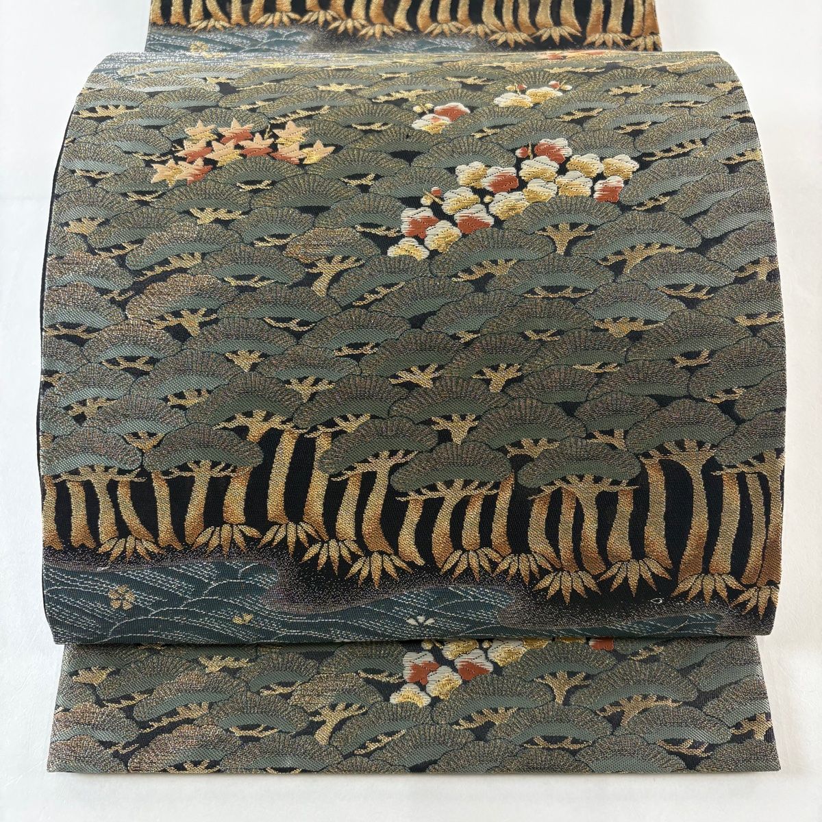 袋帯 秀品 松竹梅 波 金銀糸 刺繍 灰緑 六通 正絹 【中古】 - メルカリ