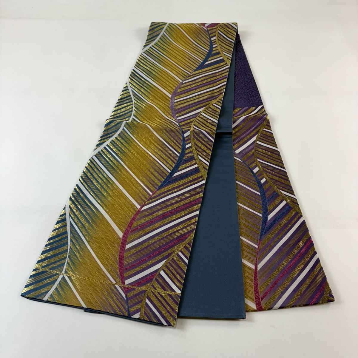 袋帯 秀品 斜縞 金糸 刺繍 紫 六通 正絹 【中古】 - メルカリ