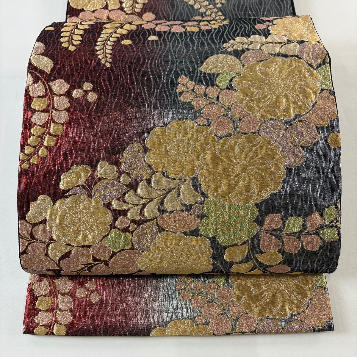 美品】 袋帯 秀品 辻が花 金銀糸 箔 茜色 六通 正絹 【中古】 - メルカリ