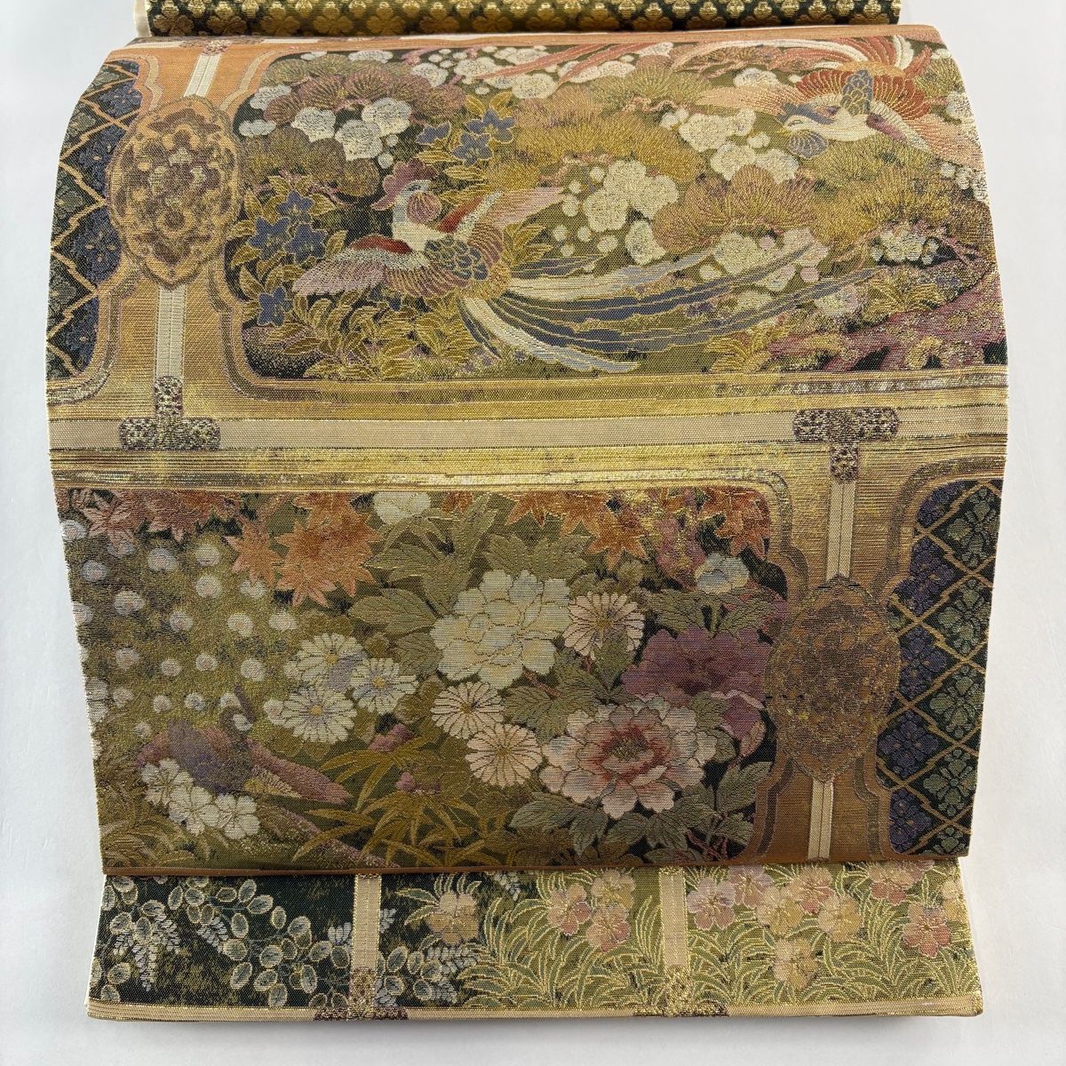 美品】 袋帯 秀品 証紙 御天井絢爛図 箔 金色 お太鼓柄 正絹 【中古