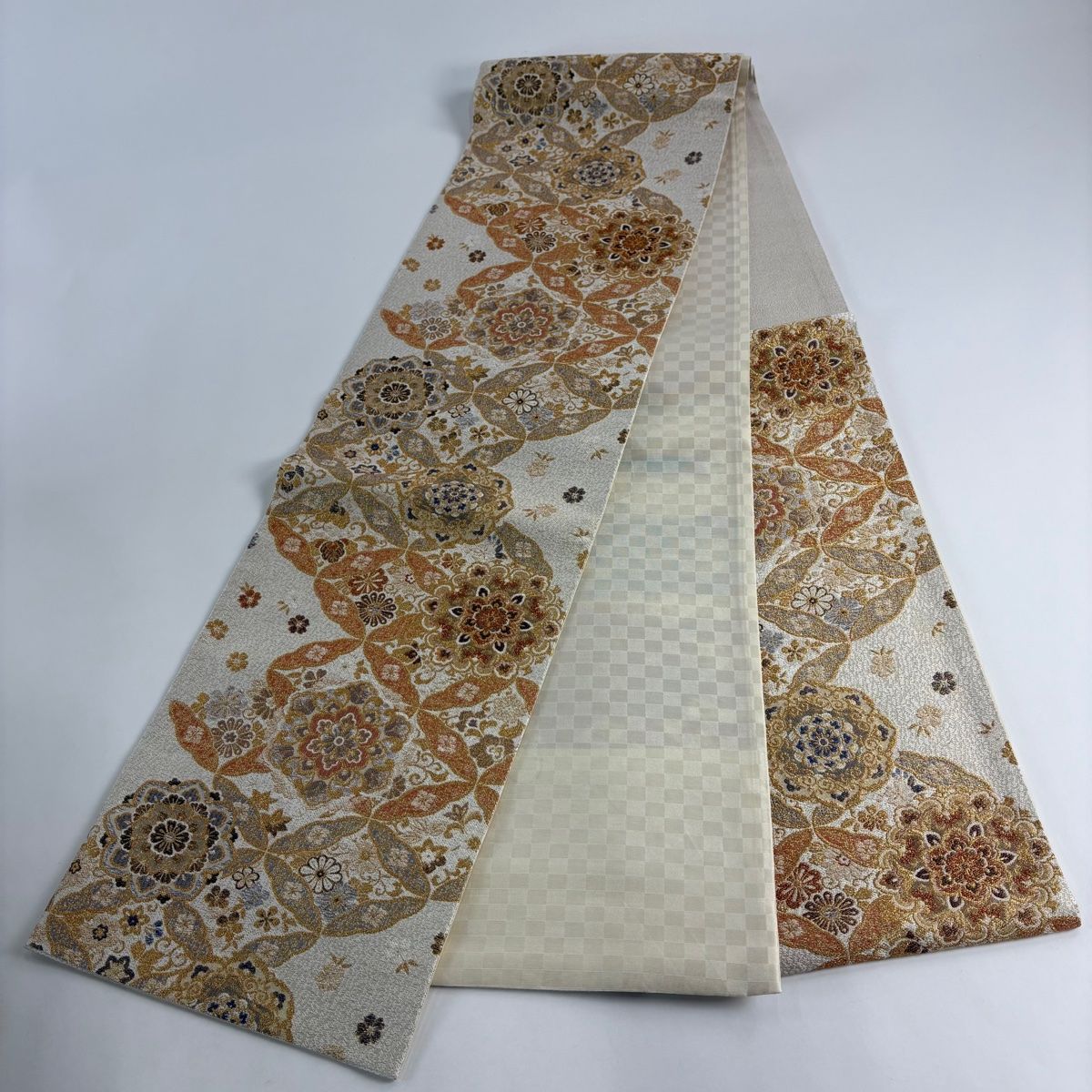 美品】 袋帯 秀品 華文 七宝 箔 ベージュ 六通 正絹 【中古】 - メルカリ