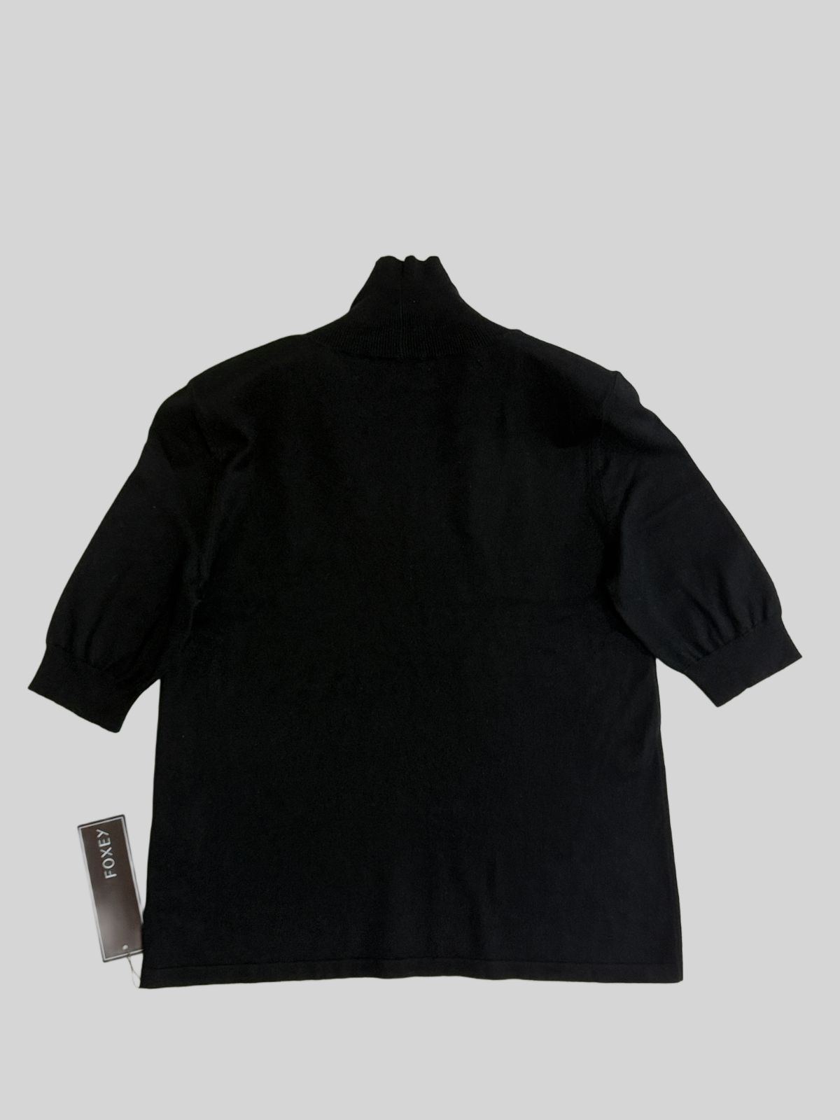 極美品✨’23年 フォクシー 7.7万 シルク混 ニットトップ オルエン 黒 極美品FOXEY/フォクシー 42240 ニットトップ エレノア ブラック シルク