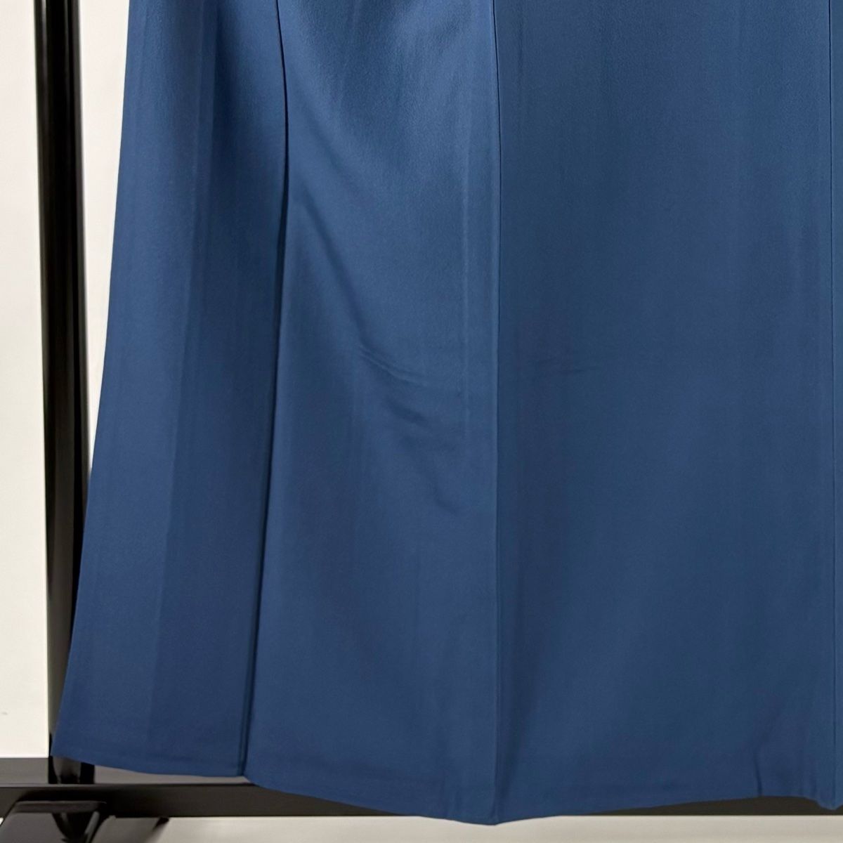 色無地 身丈158 cm 裄丈65.5 M 単衣 二代目清次郎 落款 紺色 正絹 秀品