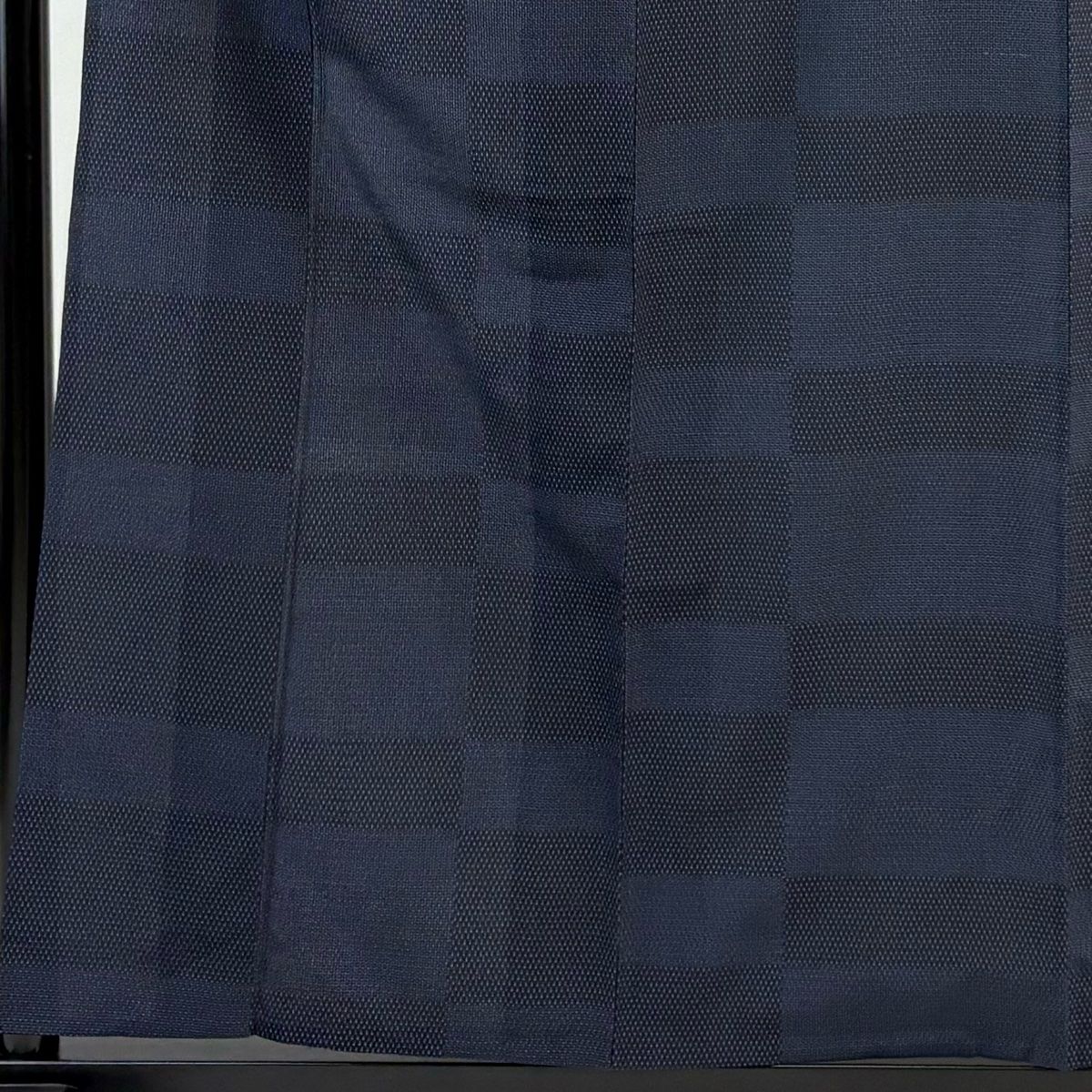 紬 身丈159 cm 裄丈63.5 S 単衣 段縞 亀甲絣 紺色 正絹 秀品