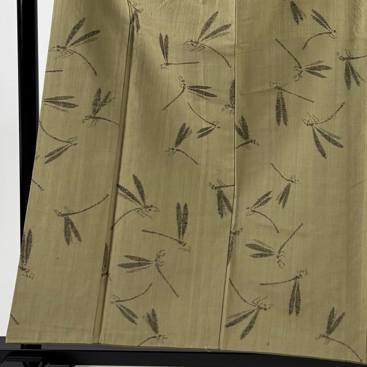 紬 身丈156 cm 裄丈63.5 S 袷 七代目清三郎 落款 トンボ 灰緑 正絹 秀品