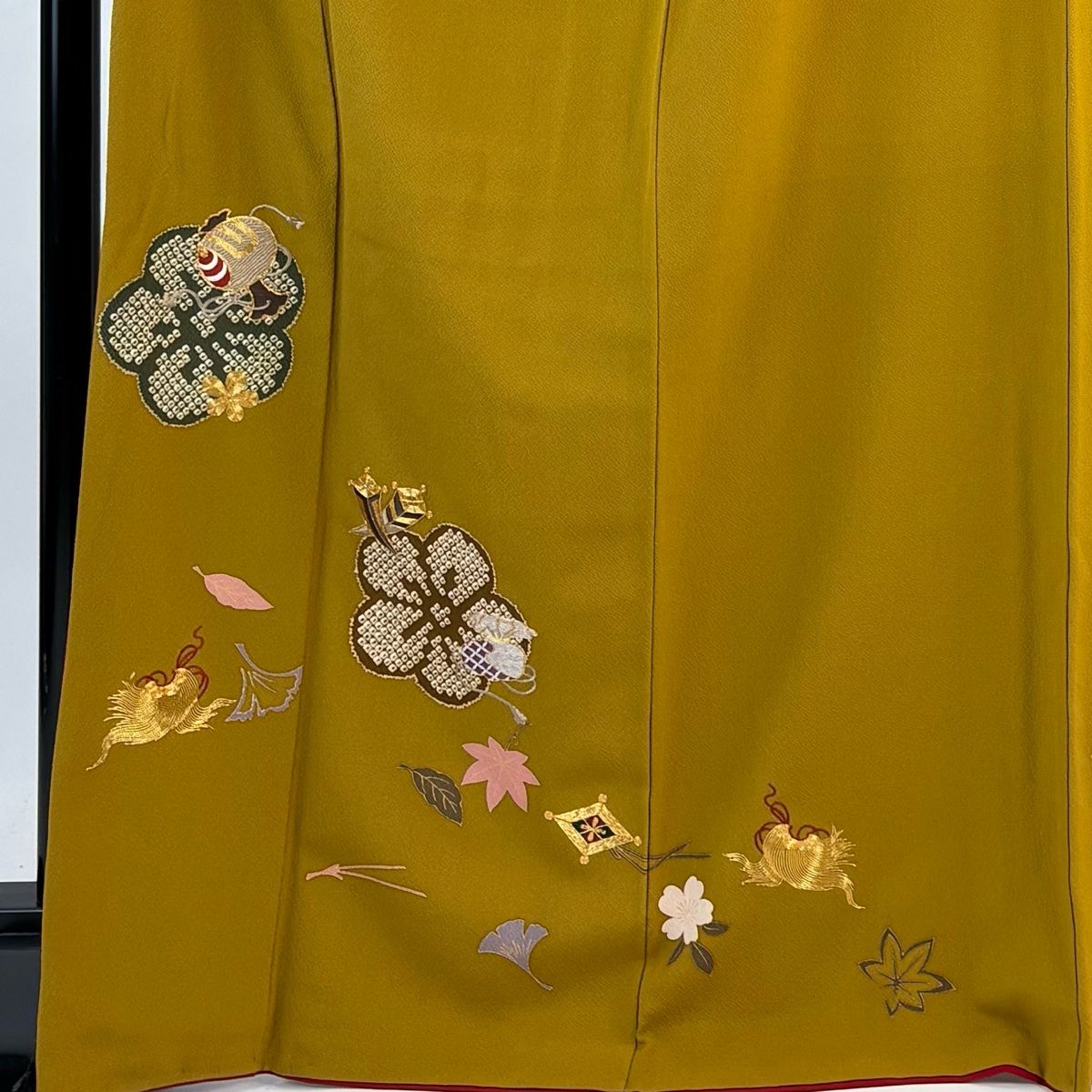 美品】 振袖 身丈170cm 裄丈68cm L 袷 吹き寄せ 宝尽くし 金糸 刺繍
