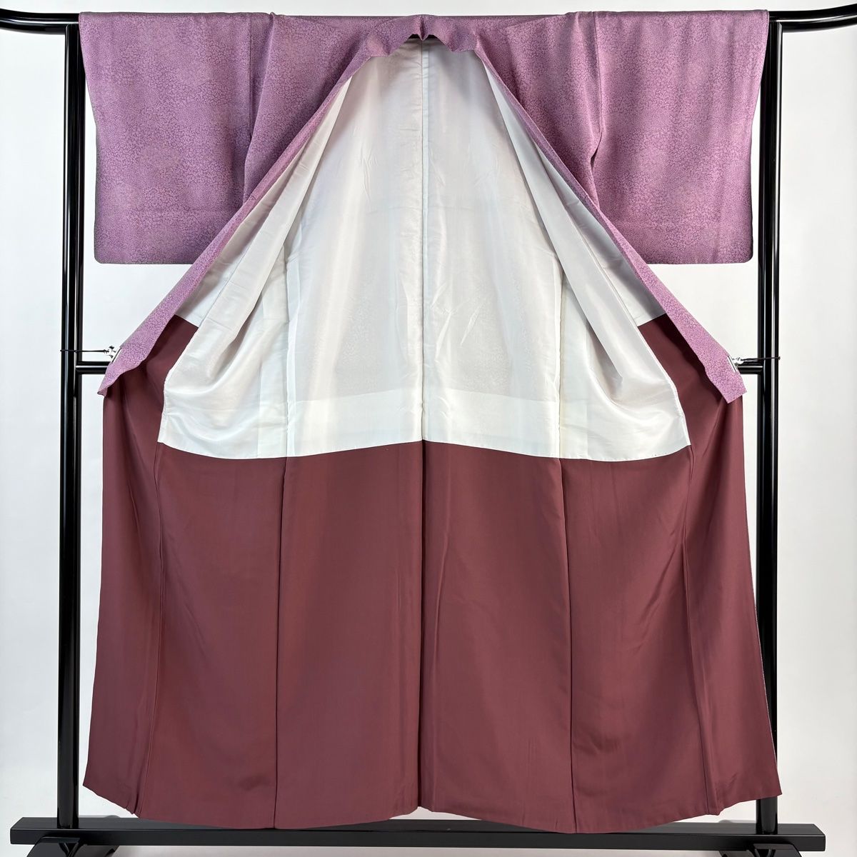 美品 江戸小紋寄せ柄 丈159.5 裄67.5 美品】 江戸小紋 身丈157cm 裄丈66.5cm M 袷 落款 鮫柄 黒灰 正絹 名品