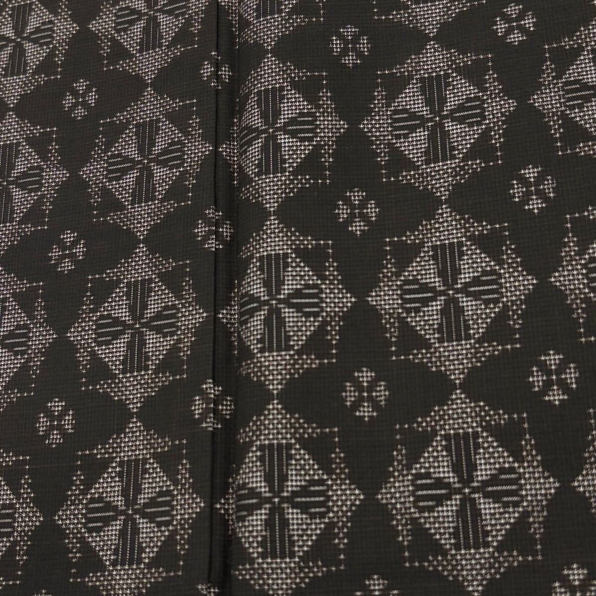  紬 身丈167 5 cm 裄丈66 M 袷 幾何学模様 花 焦茶色 正絹 秀品 紬 着物