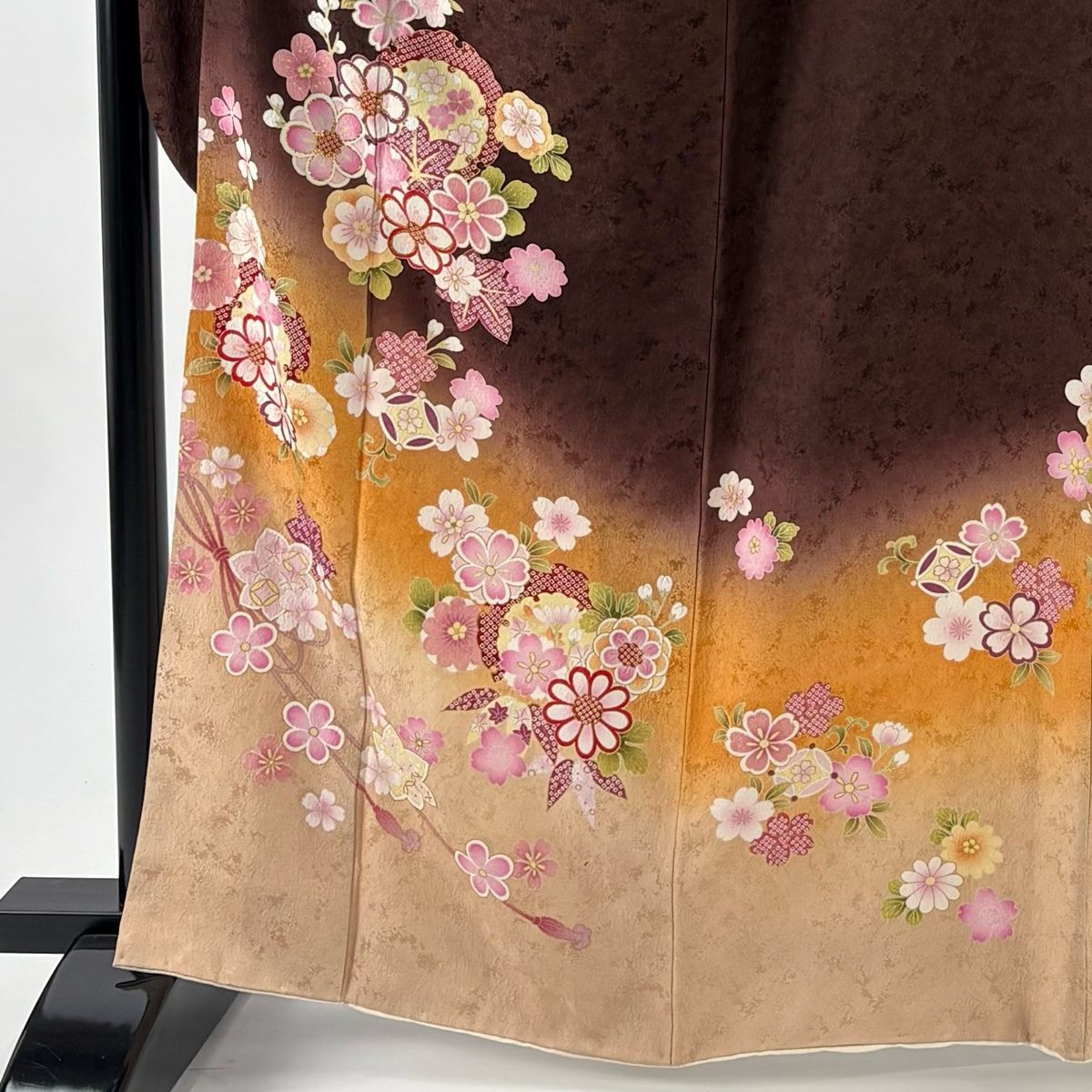 振袖 身丈163.5 cm 裄丈66.5 M 袷 雪輪 桜 金彩 箔 茶色 正絹 秀品