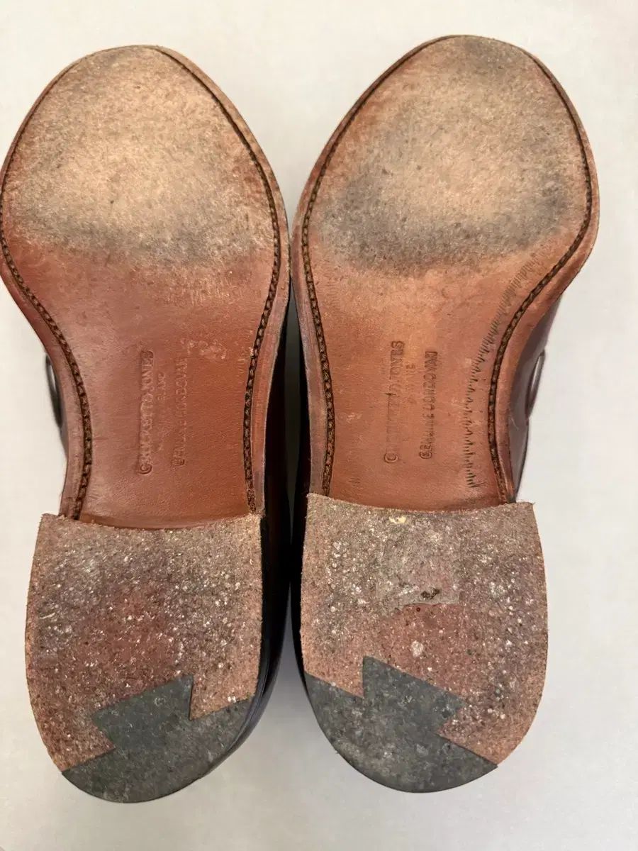 ジョーンズ ローファー