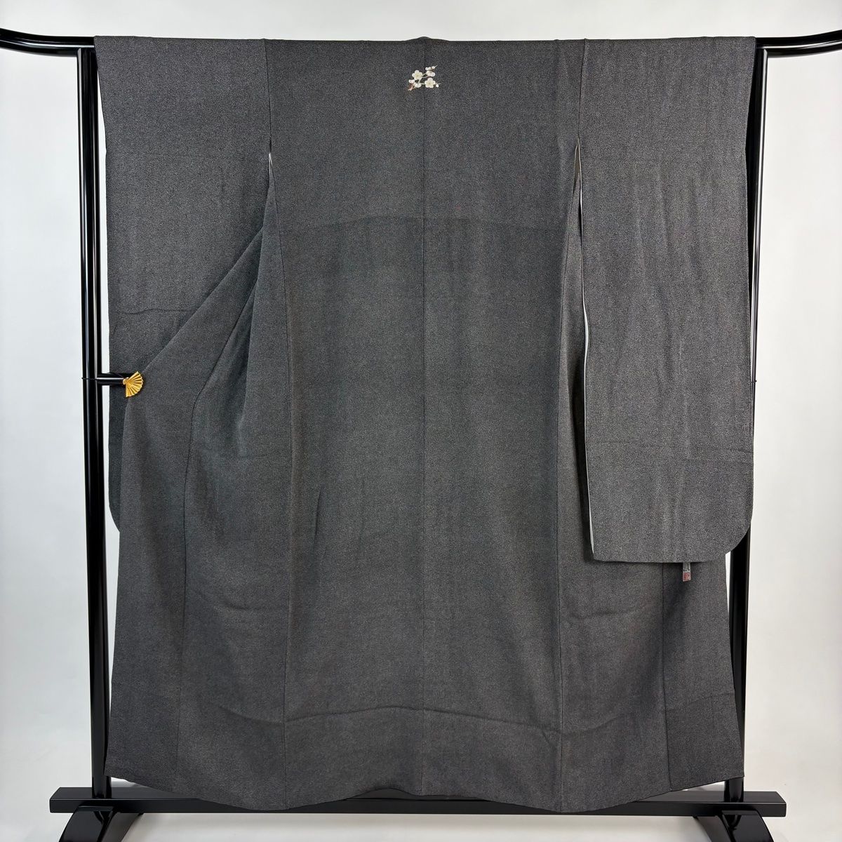 振袖 身丈154.5 cm 裄丈63 S 袷 落款 証紙 鮫 縮緬 黒灰 正絹 一つ紋