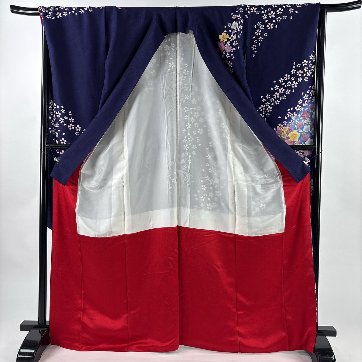  振袖 身丈168 cm 裄丈68 5 L 袷 桜 花びら 箔 金彩 青紫 正絹 振袖 着物