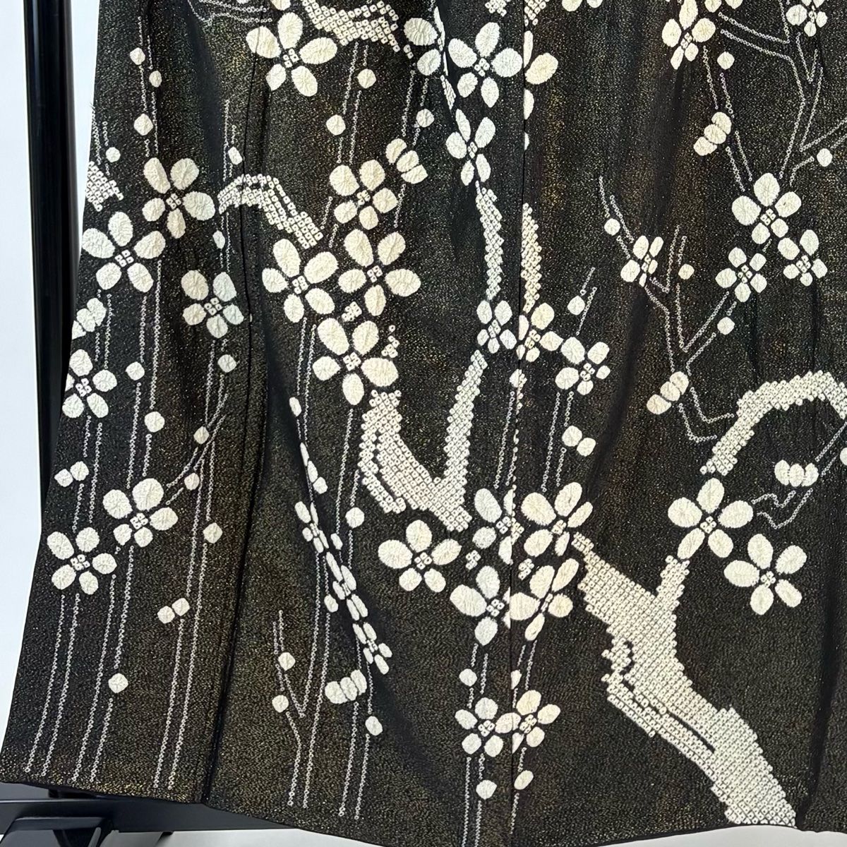 訪問着 身丈159.5cm 裄丈67cm M 袷 枝花 金通し 絞り 黒 正絹 名品