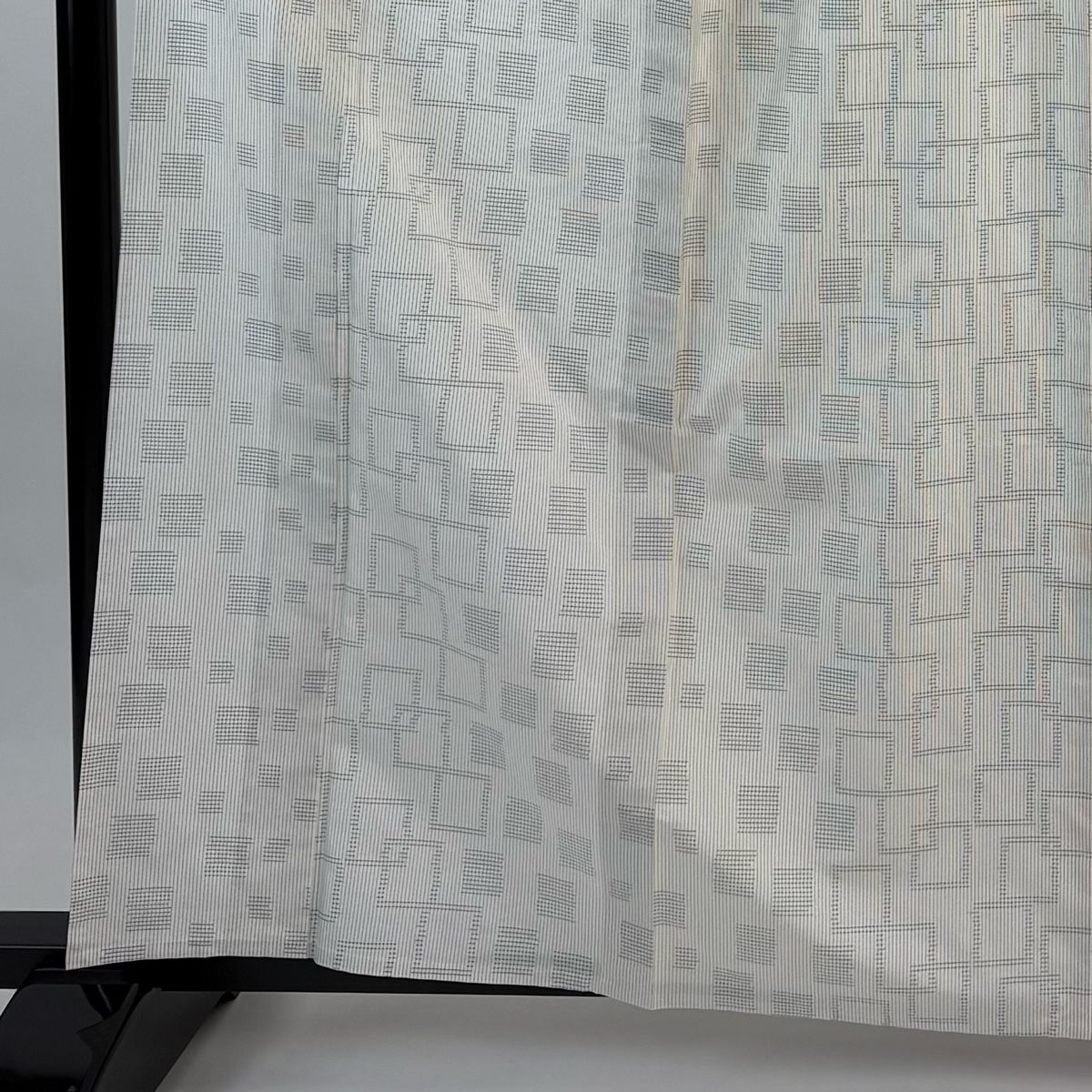 大島紬 身丈162 cm 裄丈66 M 単衣 証紙 縦縞 幾何学 灰白 正絹