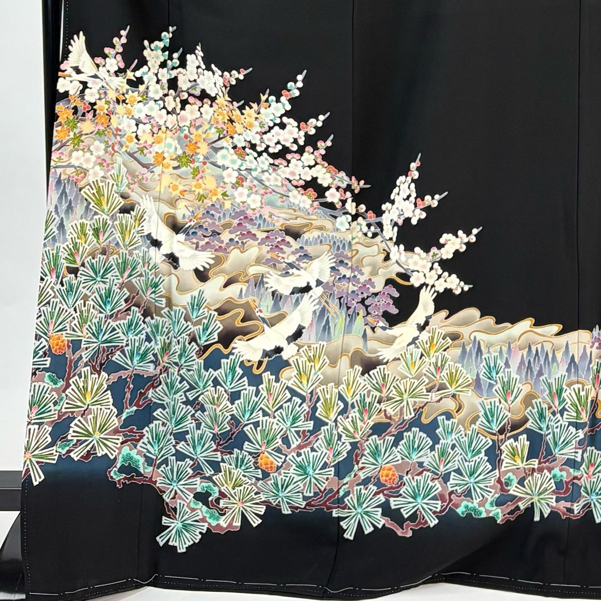 黒留袖 身丈168.5 cm 裄丈66.5 M 袷 落款 松 梅 黒 正絹