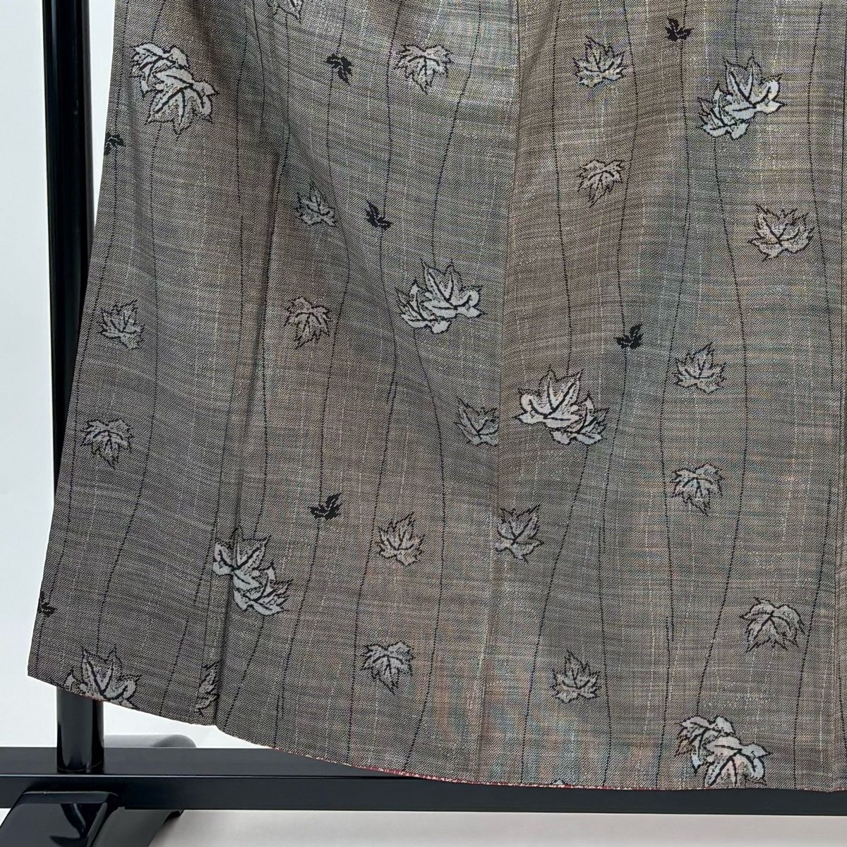 大島紬 身丈156 cm 裄丈62.5 S 袷 純泥染 証紙 葉 よろけ縞 焦茶色 正絹