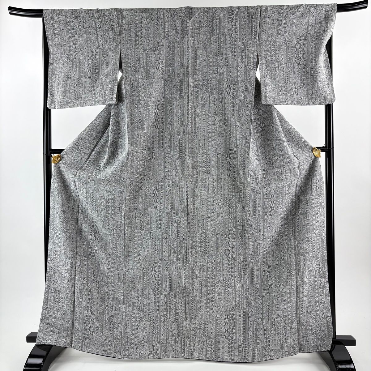 小紋 身丈166.5 cm 裄丈67 M 袷 紋意匠 縞 華文 灰色 正絹