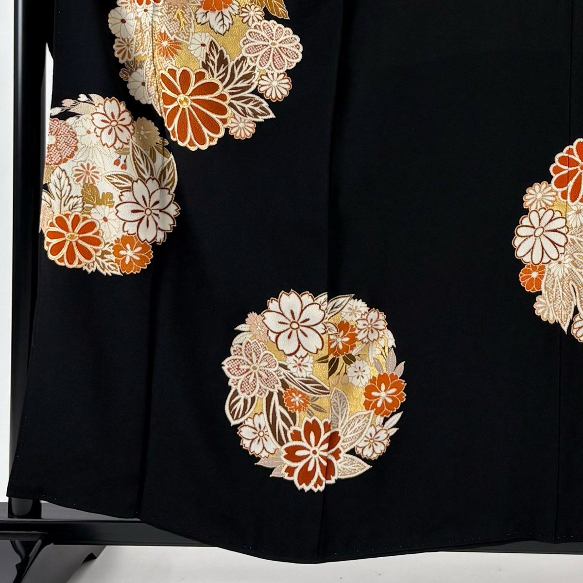 振袖 身丈158.5 cm 裄丈64.5 M 袷 花丸文 金糸 金彩 黒 正絹