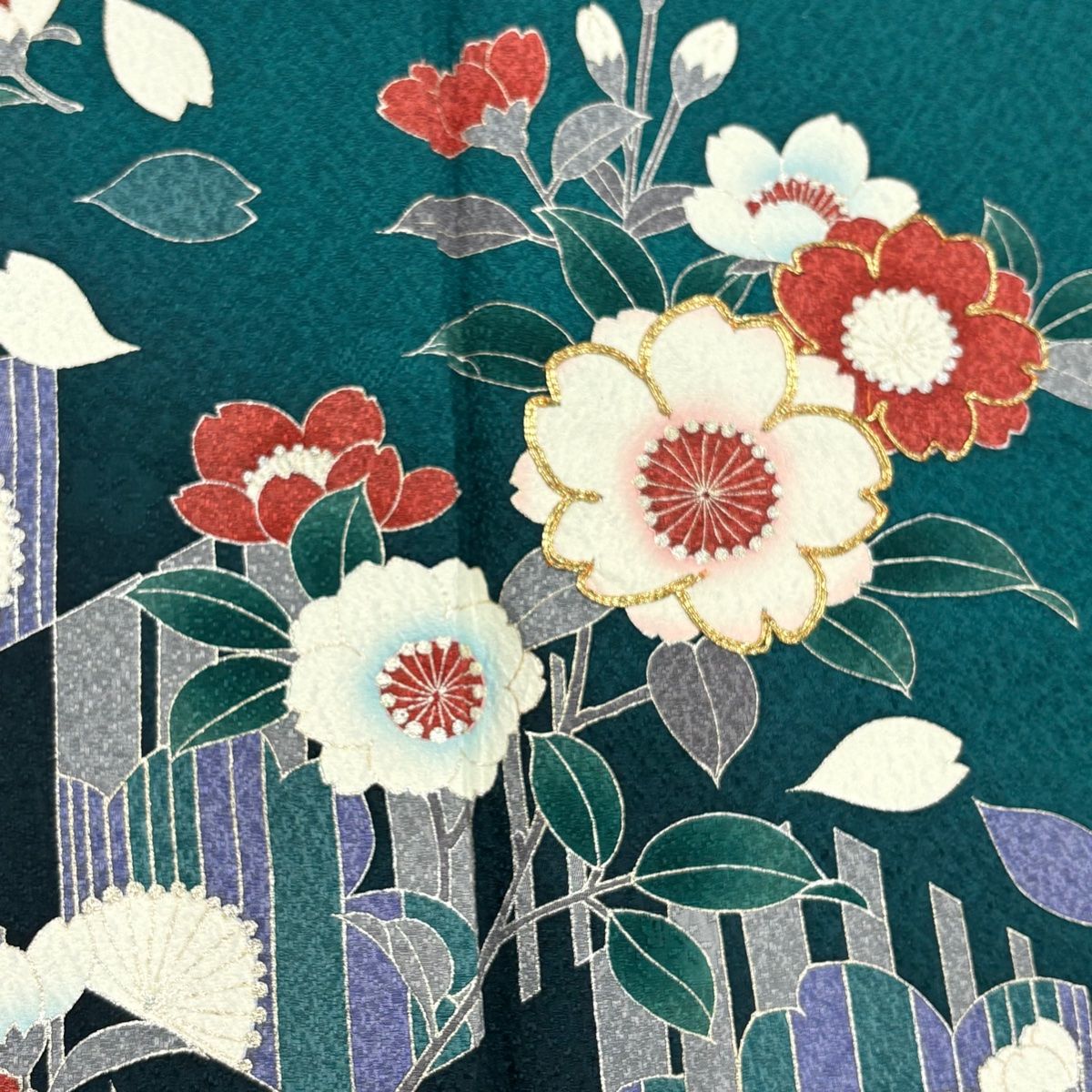美品】 振袖 身丈169cm 裄丈68cm L 袷 桜 桜の花びら 金糸 金銀彩 緑