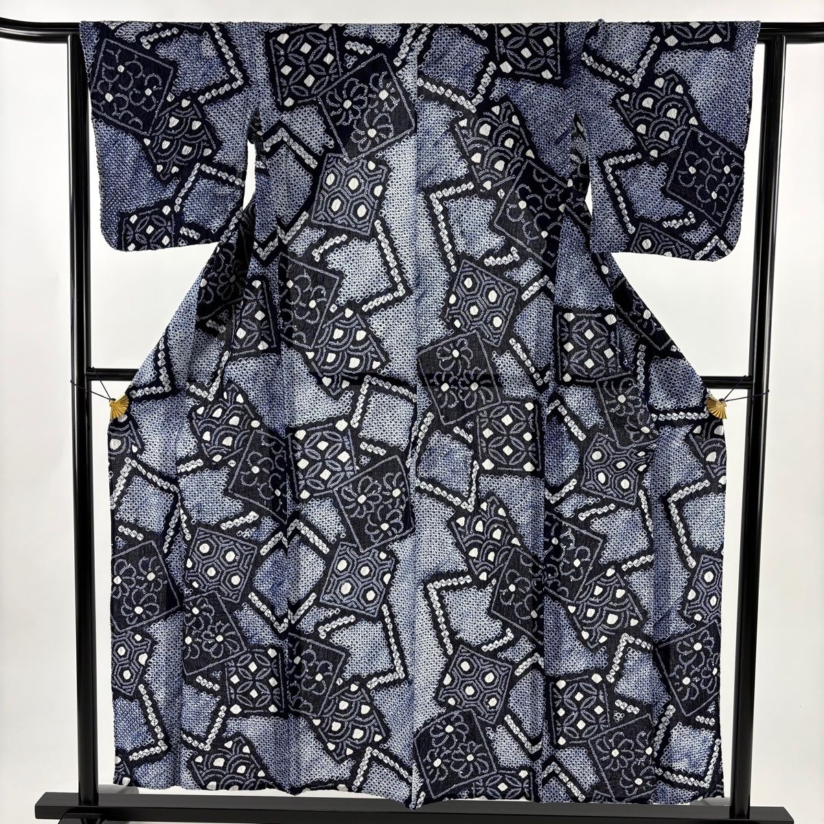 浴衣 身丈155 cm 裄丈61.5 S 絞り浴衣 色紙 花 紺色 綿