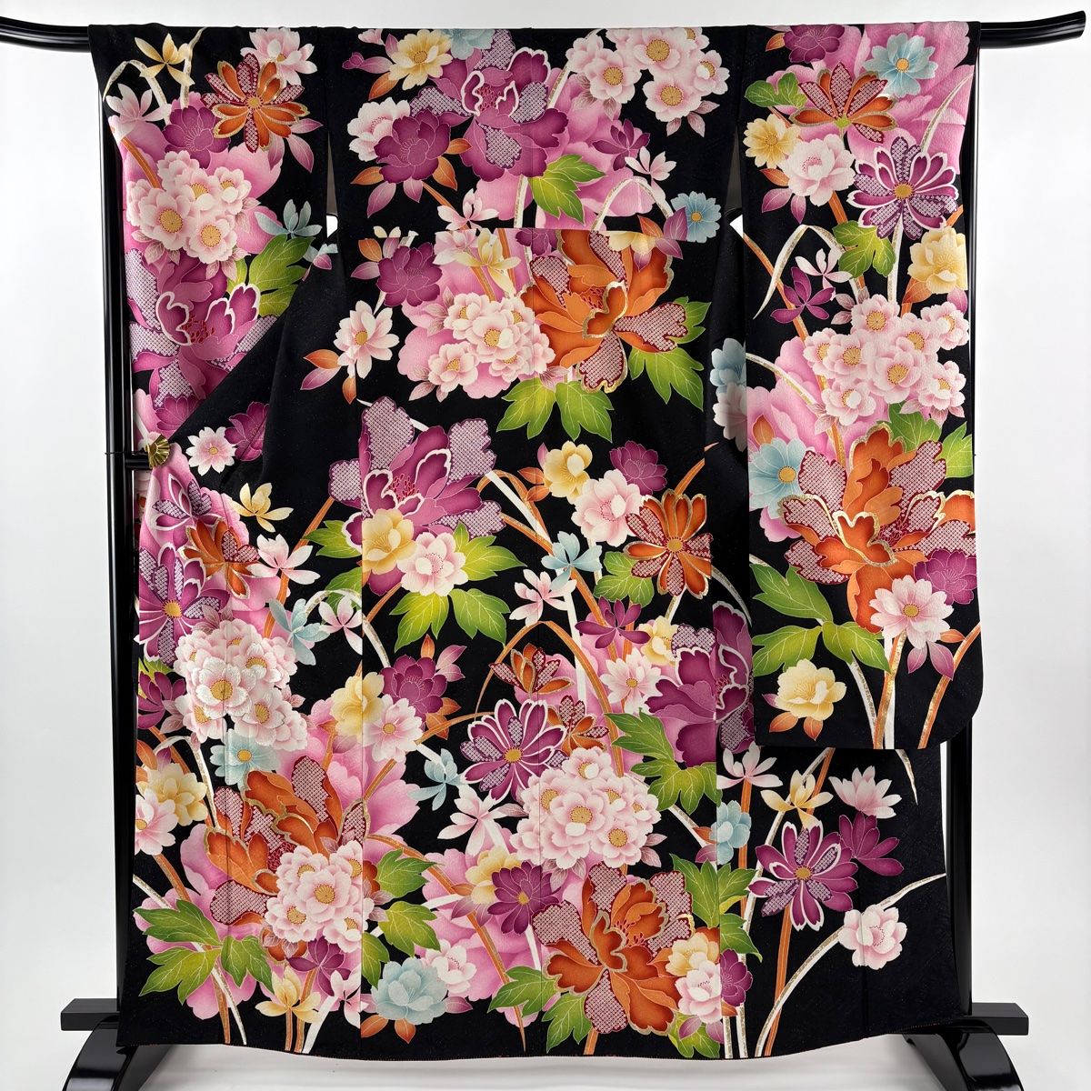 振袖 身丈163 cm 裄丈67 M 袷 やまと 桜 草花 刺繍 銀通し 黒 正絹