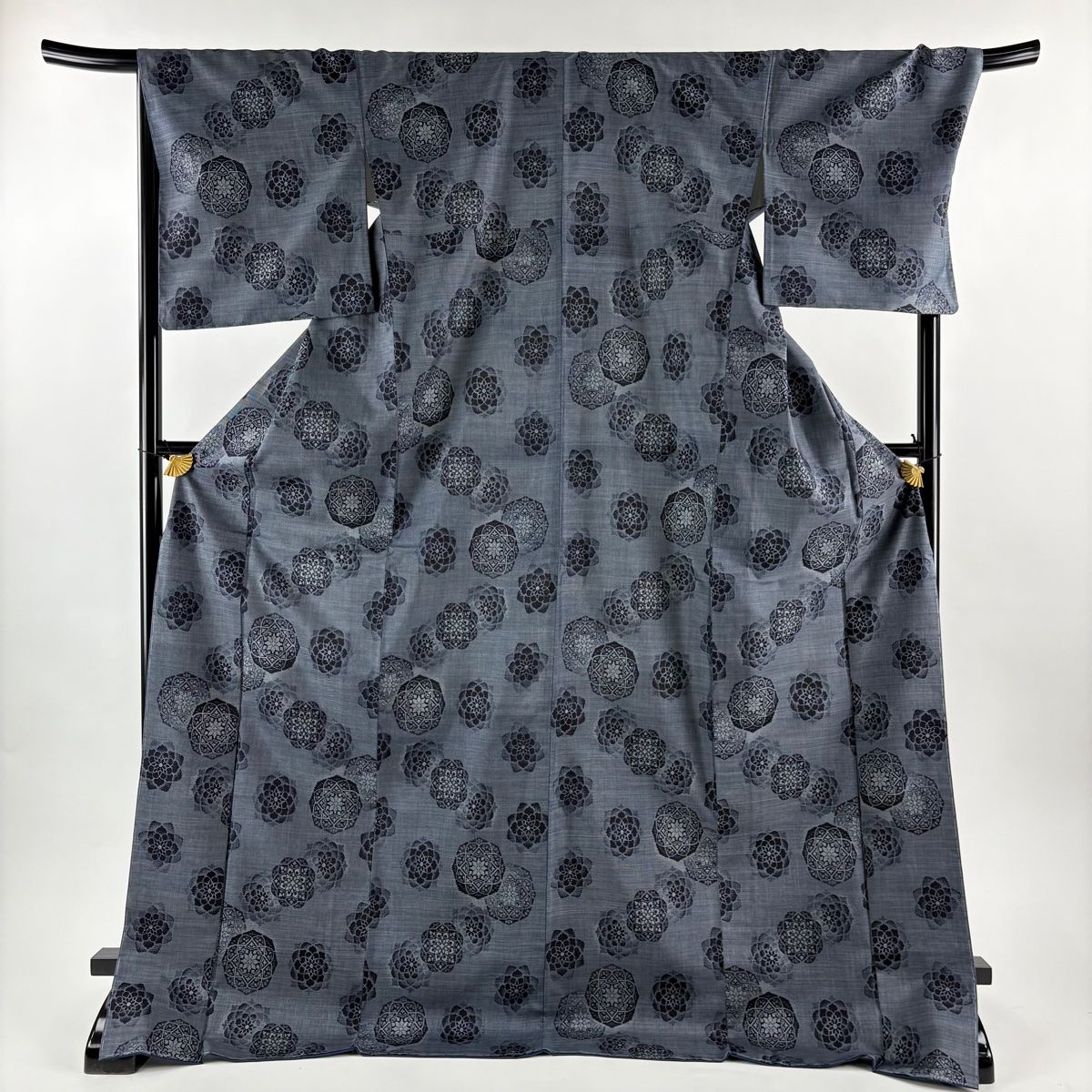 紬 身丈180 cm 裄丈70.5 L 袷 華文 花 紺色 正絹