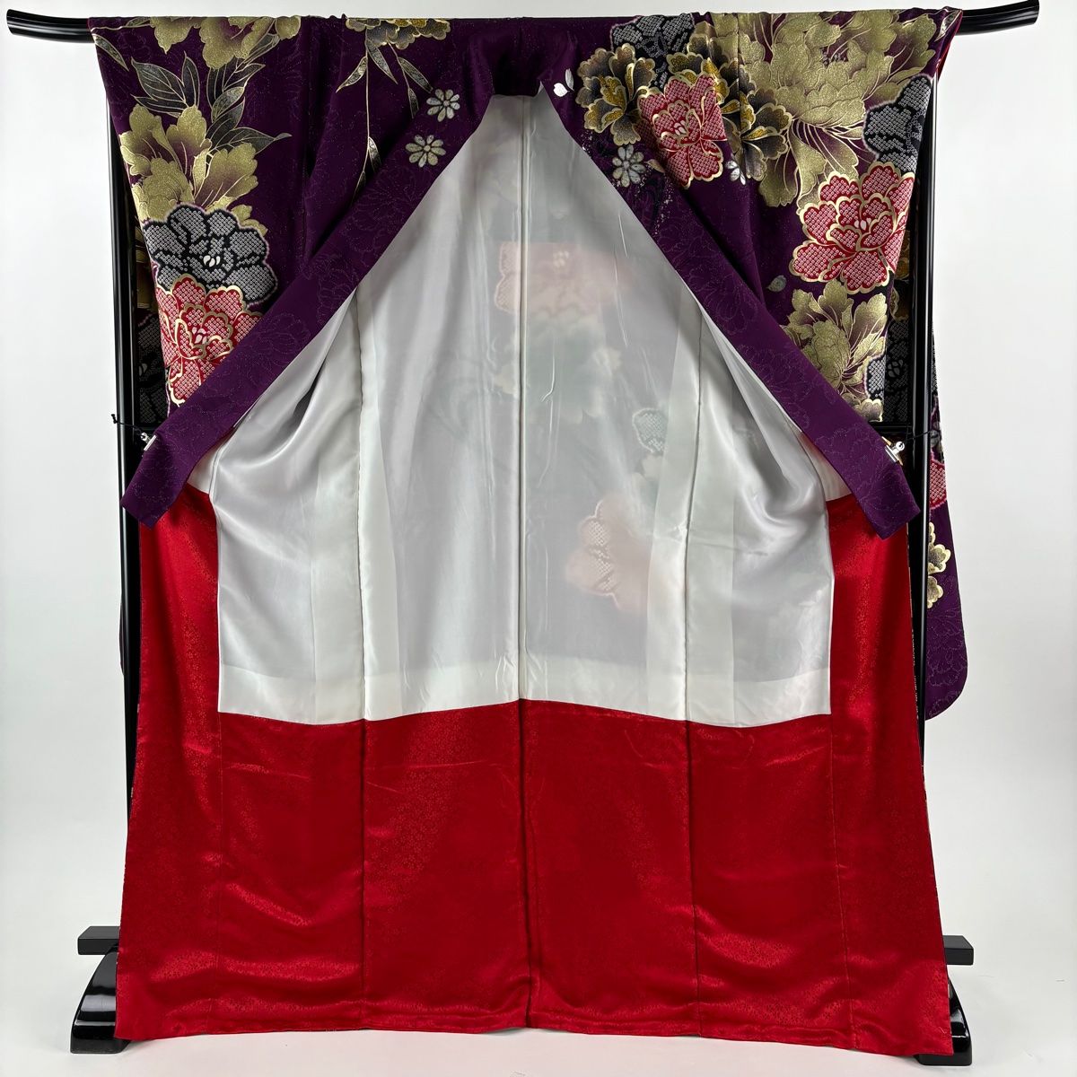  振袖 身丈172 5 cm 裄丈71 L 袷 えるどらど 落款 牡丹 草花 銀通し 金糸 紫 正絹 振袖 着物