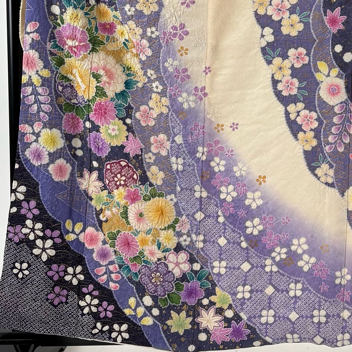 振袖 身丈160.5 cm 裄丈66.5 M 袷 牡丹 菊 絞り 銀通し クリーム 正絹