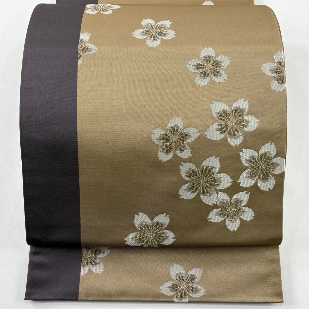 美品】 袋帯 逸品 辻村ジュサブロー 落款 桜 銀糸 薄茶色 六通 正絹