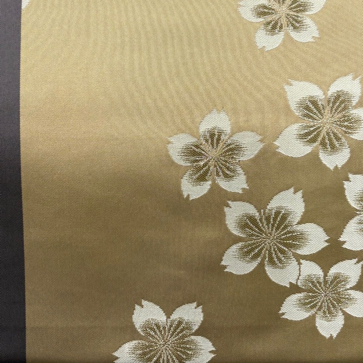 美品】 袋帯 逸品 辻村ジュサブロー 落款 桜 銀糸 薄茶色 六通 正絹