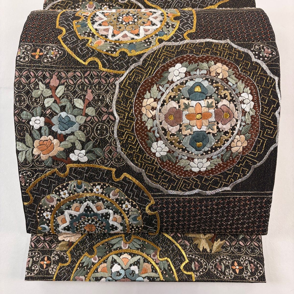 袋帯 華文 草花 金銀糸 箔 墨色 六通 正絹
