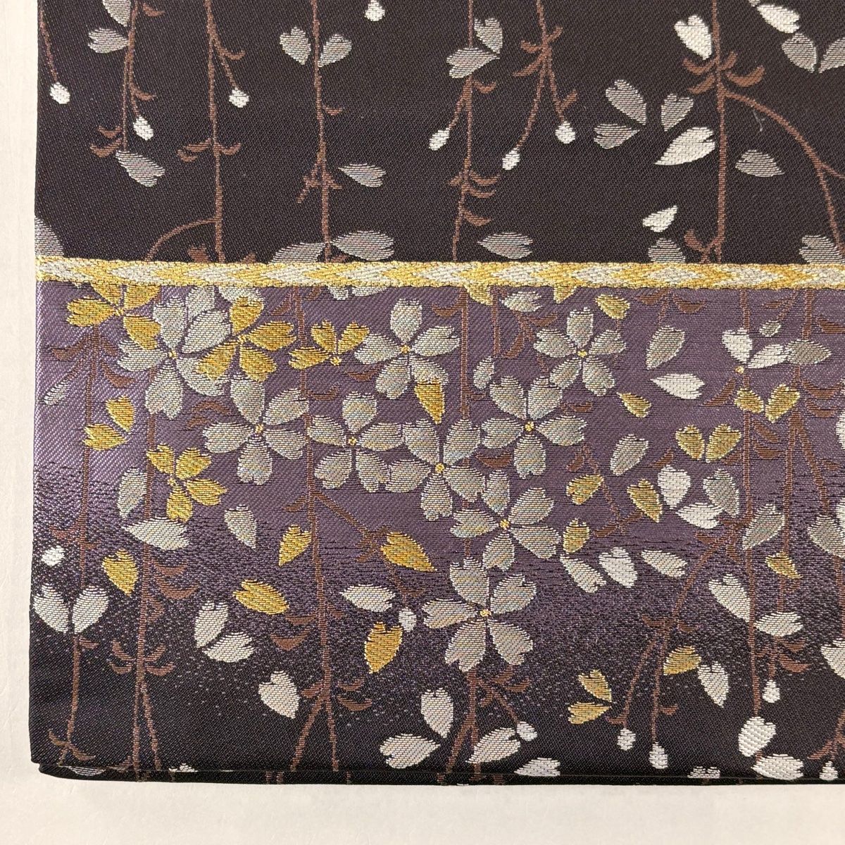 美品】 袋帯 逸品 誉田屋源兵衛 落款 枝垂れ桜 三日月 金銀糸 濃紫