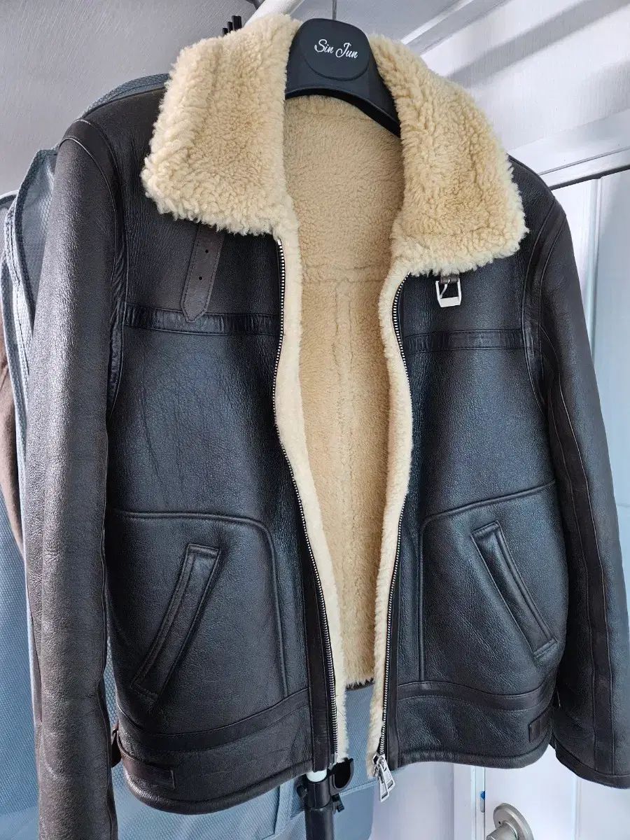 ノワール ラルムス ブラウン ムートン 50