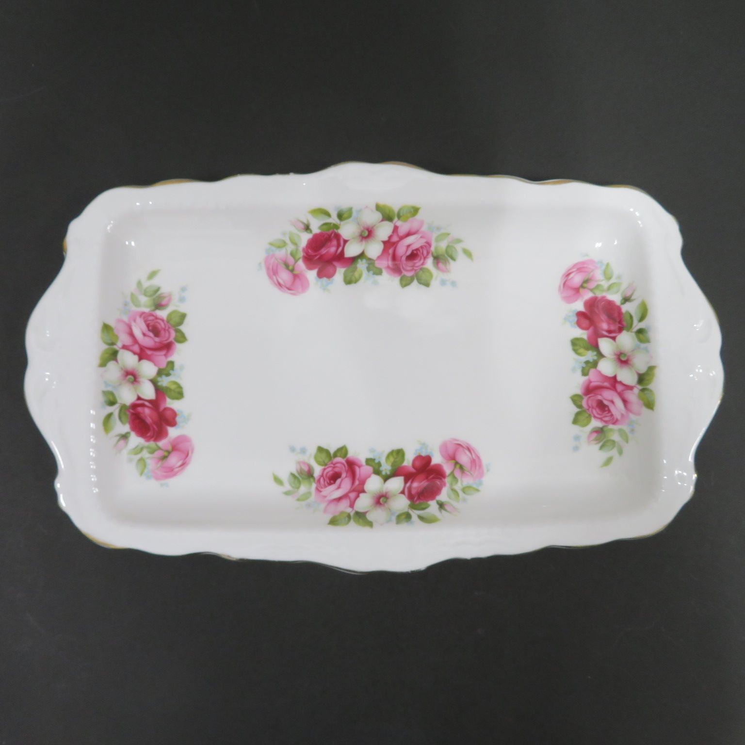 3205☆ロイヤルアルバート□ROYAL ALBERT□サンドイッチプレート□送料